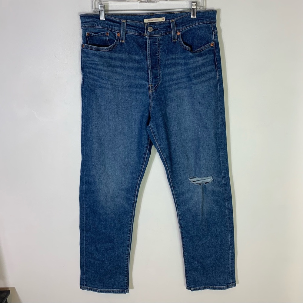 Levi’s Wedgie Straight Leg Jeans Size 12 Distressed Dark Wash High Rise Ankle